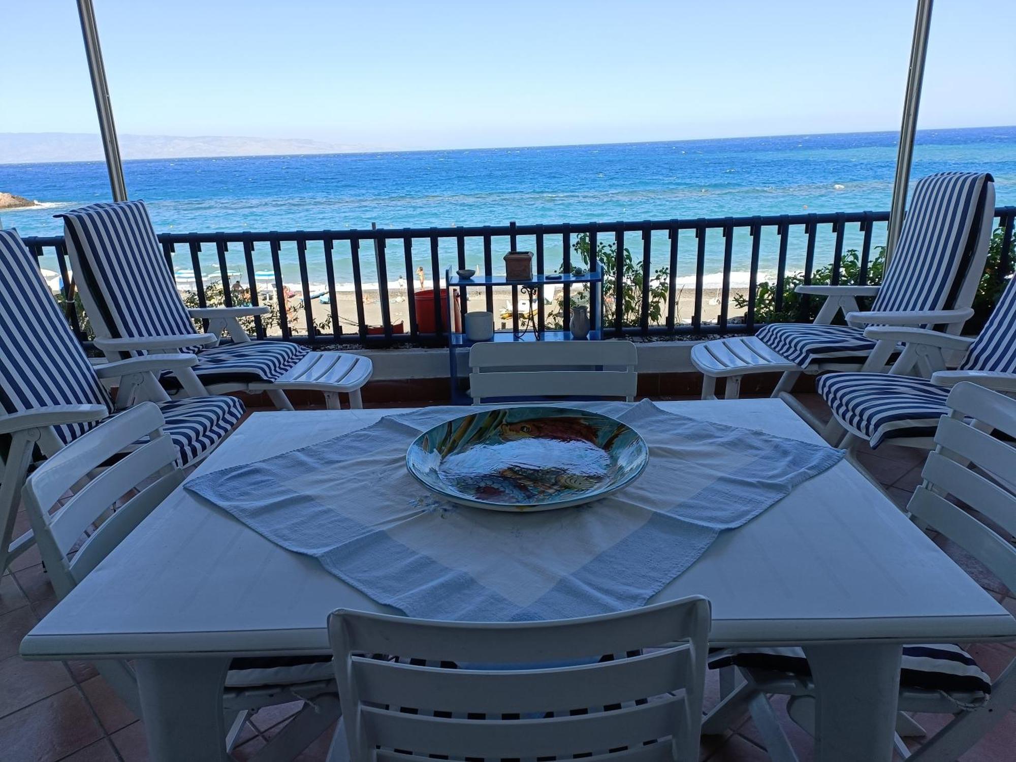 Casa Vacanze Margarita Sant'Alessio Siculo Exterior photo
