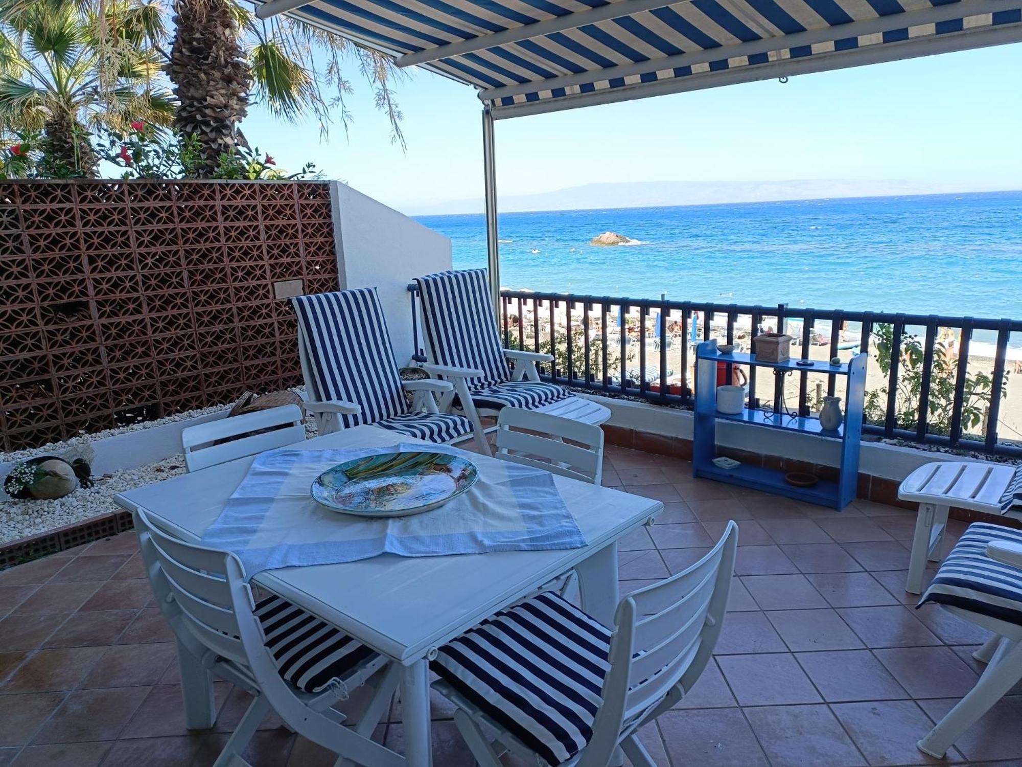 Casa Vacanze Margarita Sant'Alessio Siculo Exterior photo